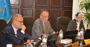 جامعة الإسكندرية تناقش إدماج الشهادات المصغرة بالدراسات العليا لمواكبة السوق