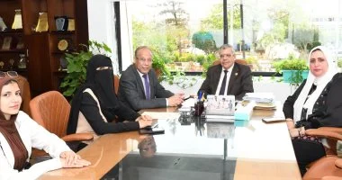 جامعة قناة السويس تبدأ أول اجتماعاتها التحضيرية للمبادرة الوطنية للمشروعات الخضراء الذكية