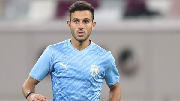 حمدي فتحي خارج ودية مصر ر روسيا بسبب الإنذارات