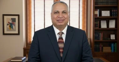 خبير اقتصادي: التحول للدعم النقدي ينقل مصر من الوصاية إلى التمكين