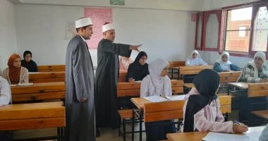 رئيس منطقة الإسماعيلية الأزهرية يتابع امتحانات الإعدادية بلجنة القرين