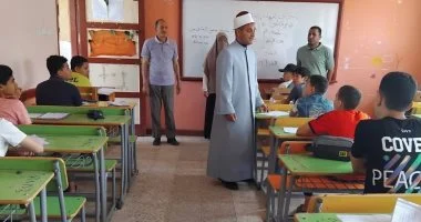 رئيس منطقة الغربية الأزهرية يتابع امتحانات الابتدائية والإعدادية بالسنطة