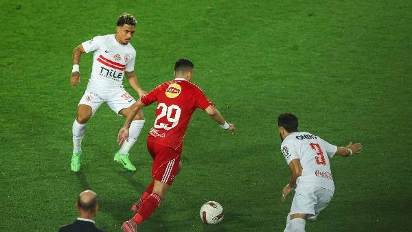 رد فعل مفاجئ من خالد الغندور بشأن الحكام الأجانب في مباريات الزمالك