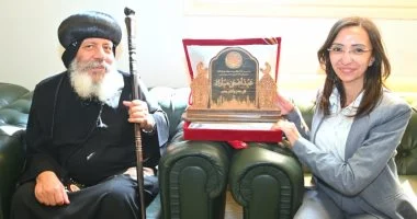 روح المحبة.. رئيس دير دير الأنبا مكاريوس يهنئ المسلمين بعيد الأضحى فى البحيرة