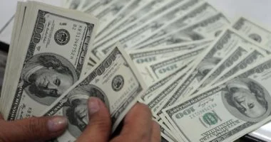 سعر الدولار اليوم الأربعاء 6-5-2026 في البنوك.. استقرار العملة الخضراء تحت سقف الـ 54 جنيهاً