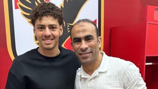 «شوبير»: الأهلي يُوافق على إعارة ناشئه إلى إستريلا أمادورا البرتغالي