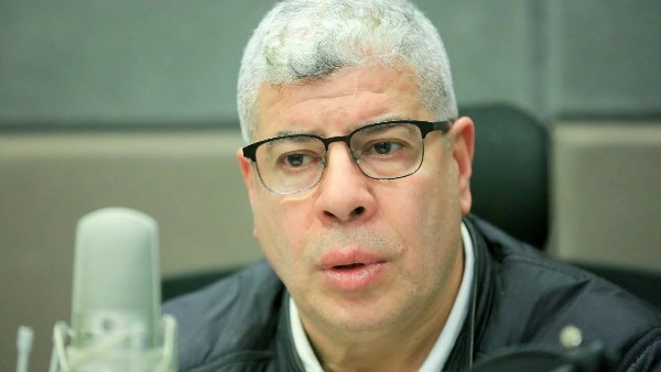 شوبير: يا ترى درع الدوري هيطير لمين الليلة؟