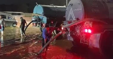 عودة حركة طريق بلبيس – العاشر لطبيعتها بعد رفع آثار كسر خط المياه الرئيسي
