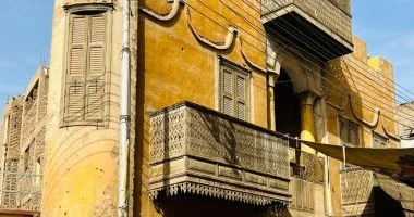 قوص مدينة العلم والتجارة بقنا.. وكالة عودة بعمر 400 عاما والمسجد العمري أزهر الصعيد