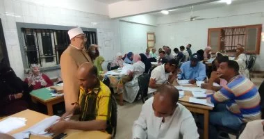 قيادات منطقة الأقصر الأزهرية يتابعون أعمال تصحيح الشهادتين الإبتدائية والإعدادية