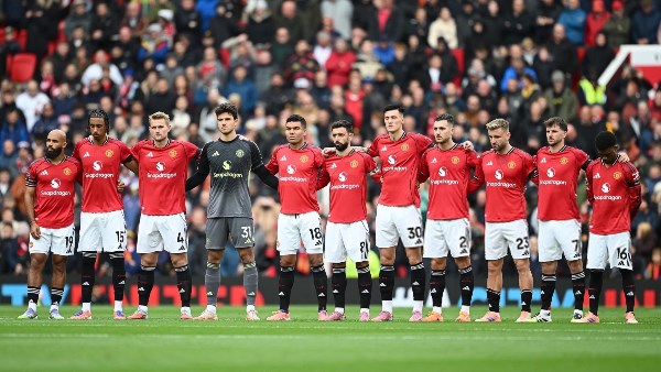 كاريك مستمر مع مانشستر يونايتد حتي صيف 2028.. تفاصيل