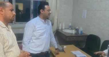 ليلة العيد.. وكيل وزارة الصحة بسوهاج يتفقد وحدة طب الأسرة بسفلاق