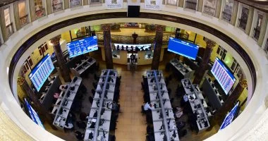 مؤشرات البورصة المصرية تواصل صعودها بمنتصف تعاملات الأربعاء بتداولات بلغت 5.6 مليار جنيه