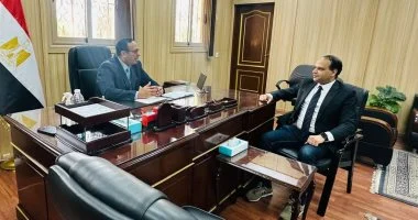 ما حقيقة إلغاء الربع والنصف جنيه المعدنى؟