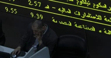ماراثون مايو.. مؤشر EGX30 يلامس الـ52 ألف نقطة والأسهم الصغيرة تحلق عاليًا