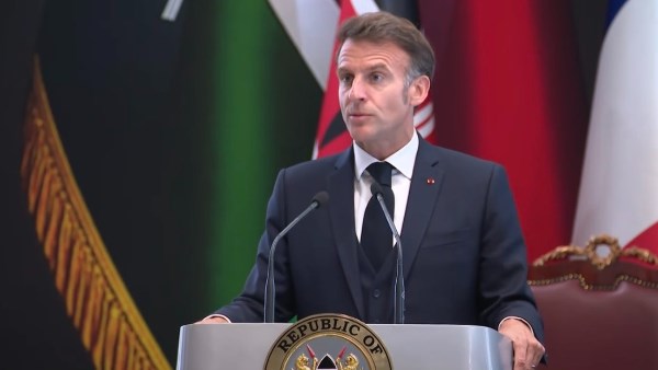 ماكرون يهنئ باريس سان جيرمان بالتتويج بدوري أبطال أوروبا