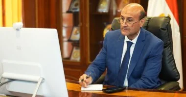 محافظ أسيوط يتابع استعدادات عيد الأضحى ومواجهة التعديات والكلاب الضالة