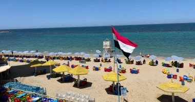 محافظ الإسكندرية يعلن شاطئ الهانوفيل مجانًا بالكامل خلال عيد الأضحى