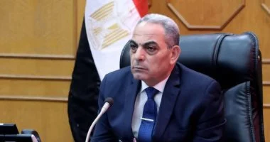 محافظ الإسماعيلية يشيد بسرعة السيطرة على تسريب الكلور بمحطة مياه الشرب