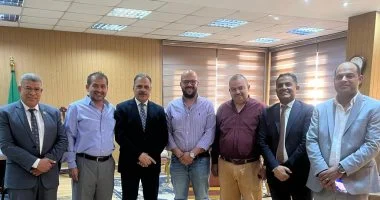 محافظ الشرقية يعلن عن إقامة “شلتر” للكلاب الضالة بالعاشر من رمضان