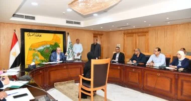 محافظ الفيوم يوجه بتوفير فرصتى عمل ومشروع لـ 3 شباب من ذوى الهمم
