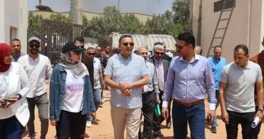 محافظ القليوبية يتفقد مشروع إنشاء حضانة لتجميع السيارات المخالفة بالخانكة