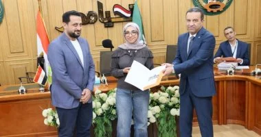محافظ المنوفية يسلم 50 عقد عمل بالقطاع الخاص من إجمالي 480 بالمنطقة اللوجستية
