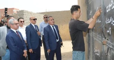 محافظ بنى سويف يتفقد محطة وقود ومستودع بوتاجاز ويستاء من قلة طفايات الحريق