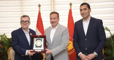 محافظ بورسعيد يستقبل وزيري التخطيط والشباب لمتابعة المشروعات التنموية