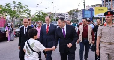 محافظ دمياط يؤدى صلاة عيد الأضحى المبارك بساحة ميدان الساعة