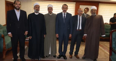 محافظ سوهاج يستقبل المهنئين بعيد الأضحى المبارك