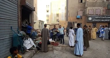 محافظ قنا: بداية حملات رفع الباعة بشارع البوستة واستمرارها لرفع الاشغالات