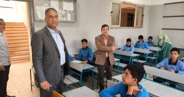 مدير تعليم الشرقية يتفقد لجان امتحانات النقل للاطمئنان على انتظامها