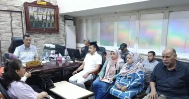 مدير تعليم سوهاج يتابع انتظام امتحانات العملي للدبلومات الفنية بغرفة العمليات