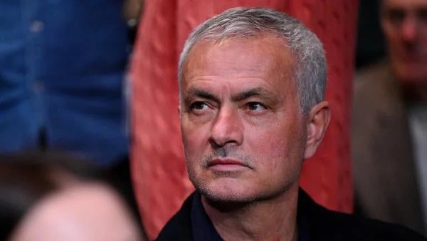 مورينيو يحظى بمباركة أربيلوا وسط تكهنات بعودة سبيشيال وان إلى ريال مدريد