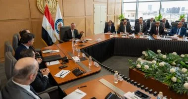 «وزارة البترول»: حوافز جديدة للتوسع في الحفر الأفقي والتكسير الهيدروليكي لزيادة الإنتاج