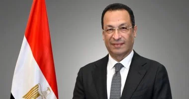 وزير الاتصالات يعلن إعداد قانون جديد لتنظيم تداول وتصنيف البيانات
