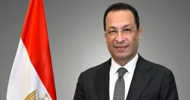 وزير الاتصالات يفتتح ويتفقد عدداً من المشروعات التكنولوجية والتنموية في بني سويف