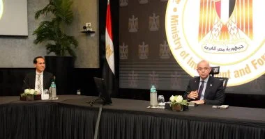 وزير الاستثمار يبحث مع قيادات «هيئة الاستثمار» خطة تطوير الخدمات وتبسيط إجراءات المستثمرين