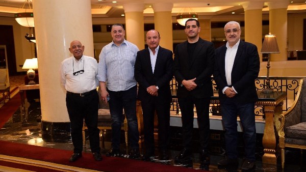 وفد من الزمالك يزور بعثة فريق اتحاد العاصمة الجزائري قبل إياب نهائي كأس الكونفدرالية الأفريقية