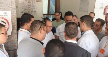 وكيل صحة سوهاج ومساعد الوزير  لشئون الطب العلاجى يتفقدان مستشفيات المحافظة