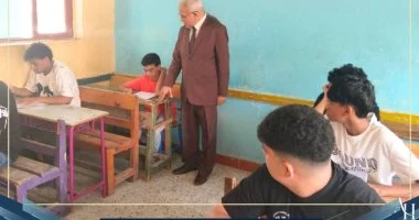 وكيل تعليم الإسماعيلية يتابع انتظام آخر أيام امتحانات الشهادة الإعدادية