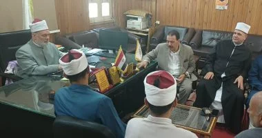 رئيس سوهاج الأزهرية يلتقي أعضاء لجنة المصالحات لإنهاء الخصومات الثأرية