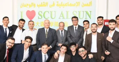 338 طالبًا يناقشون مشروعات تخرجهم في كلية الألسن بجامعة قناة السويس