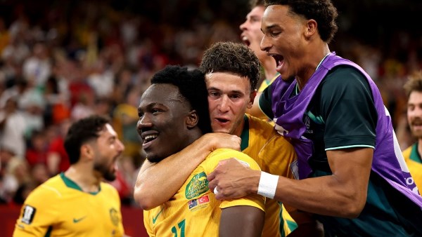 أستراليا تضرب تركيا بثنائية في كأس العالم