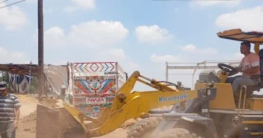 إزالة 8 حالات تعدٍ على الأراضى الزراعية وأملاك الدولة بالبحيرة