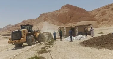 إزالة 88 حالة تعدٍ على أراضى الدولة وأخرى زراعية بقنا وفرشوط