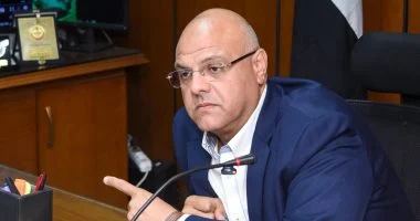إزالة محطة خرسانة بالمنتزه أول بالإسكندرية.. والمحافظ: لا تهاون مع المخالفين