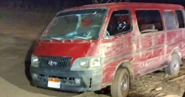 إصابة 4 أشخاص فى انقلاب ميكروباص بطريق بنى سويف الفيوم الجديد