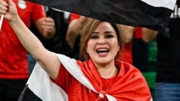 إلهام شاهين قبل مواجهة المنتخب وبلجيكا : يارب فرح قلوب كل المصريين
